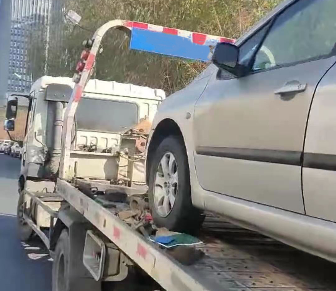 成都機動車報廢回收進行拖車需要多少錢?