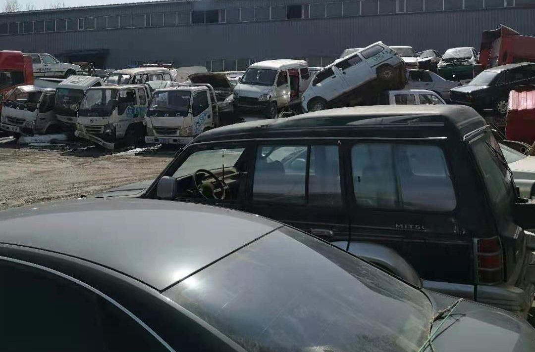 成都機(jī)動(dòng)車報(bào)廢回收電話