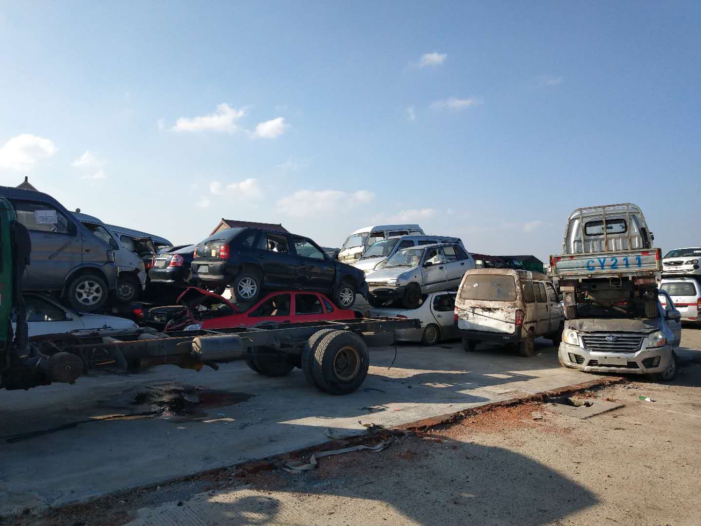 成都機(jī)動(dòng)車報(bào)廢標(biāo)準(zhǔn)的出臺(tái),你的車還能開嗎?